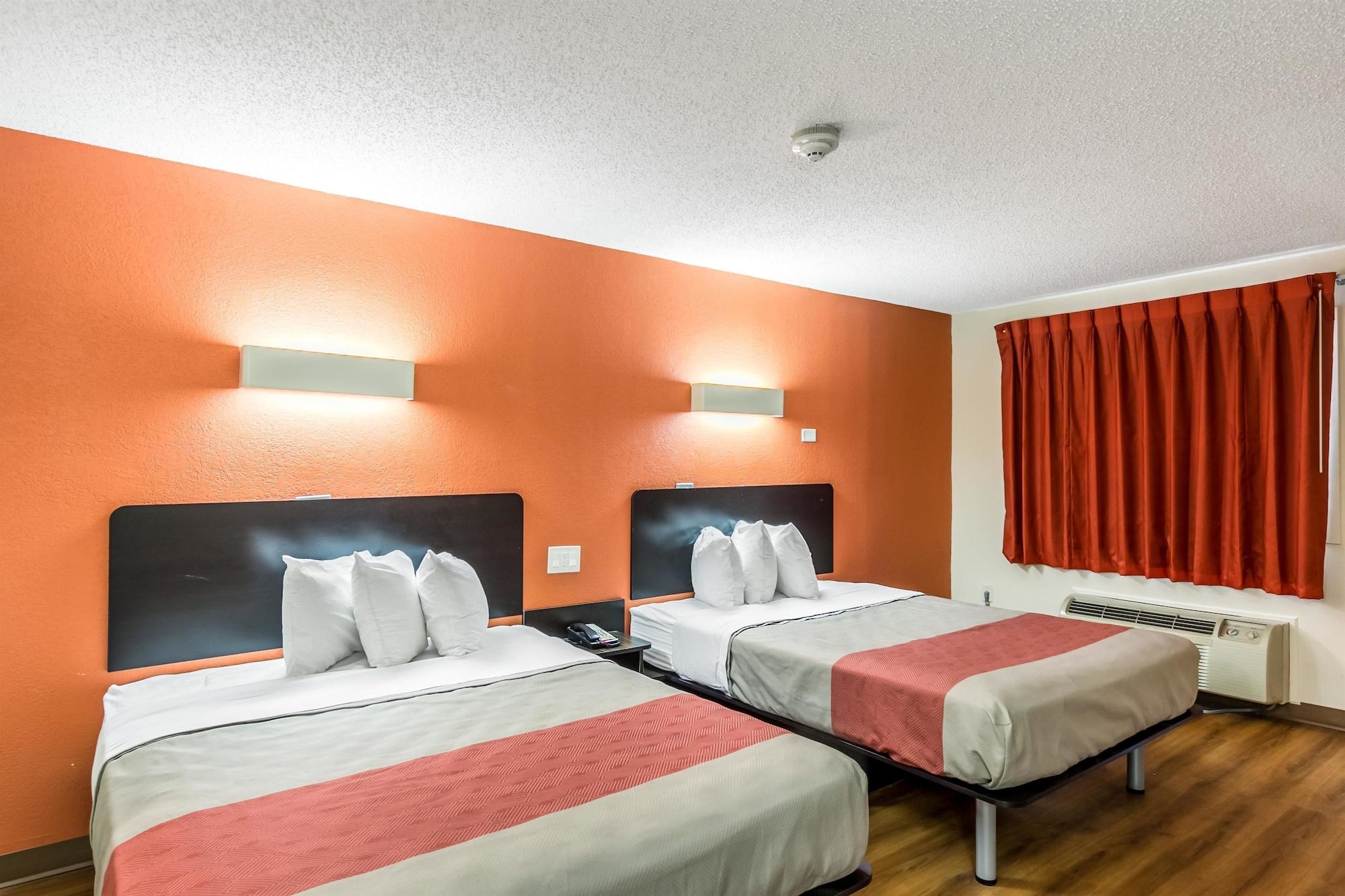 Motel 6 Нью-Брансуик Экстерьер фото